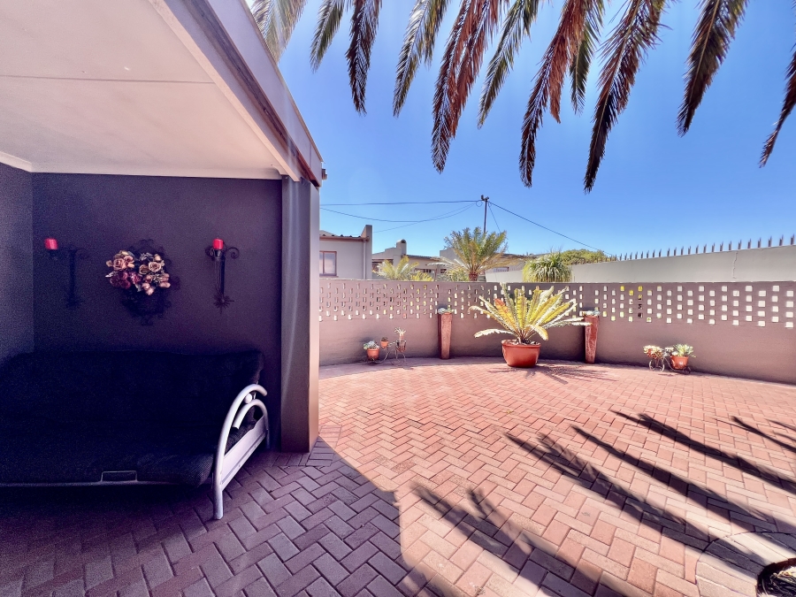 4 Bedroom Property for Sale in Vredenburg Western Cape